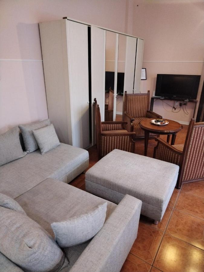 Luna Apartment Novi Sad Eksteriør bilde